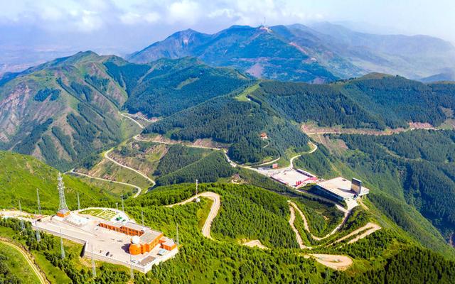 六盘山在哪里，六盘山在哪里属于哪个省（人民巷头条丨去六盘山）