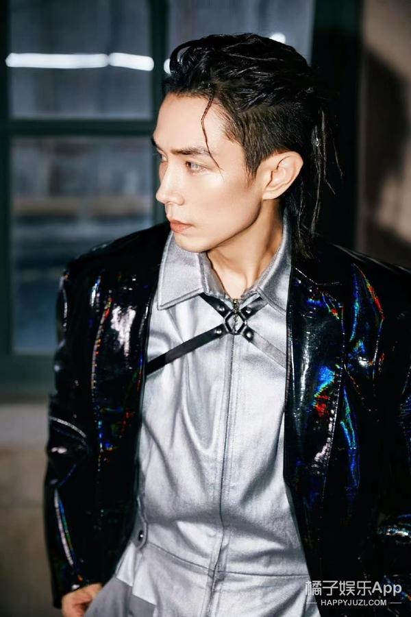 还记得“披荆斩棘”的李承铉吗？怎么也去“这街”了？
