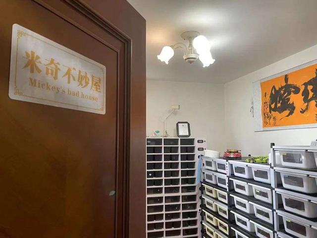 3年「没上班」，我靠养蛇月入十万