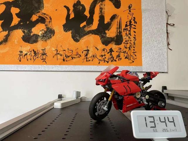 白色皮包脏了怎么清洗小妙招，真皮包脏了怎么清洗妙招（3年，我靠养蛇月入十万）