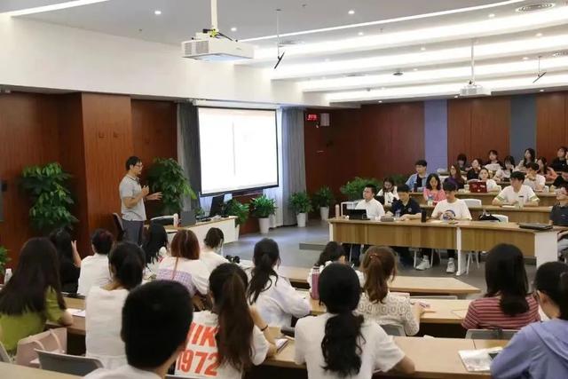 上海财经大学地址，上海财经大学地址属于哪个区（官微带你看上财）