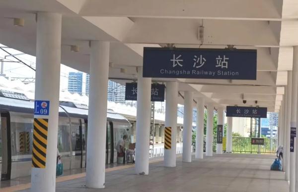 重庆到南宁高铁(渝贵高铁2022年开工时间)