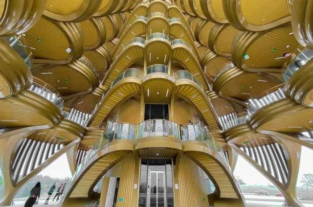 世界上十大最丑建筑，全世界最丑十大建筑（2022年“中国十大丑陋建筑”评选正酣）