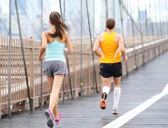 长跑中常用那种呼吸，跑步最适合的呼吸方法