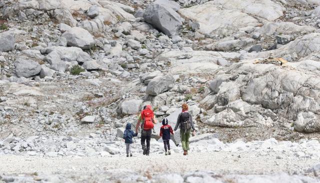 瑞士阿尔卑斯山，瑞士阿尔卑斯山风景（阿尔卑斯山冰川加速融化）
