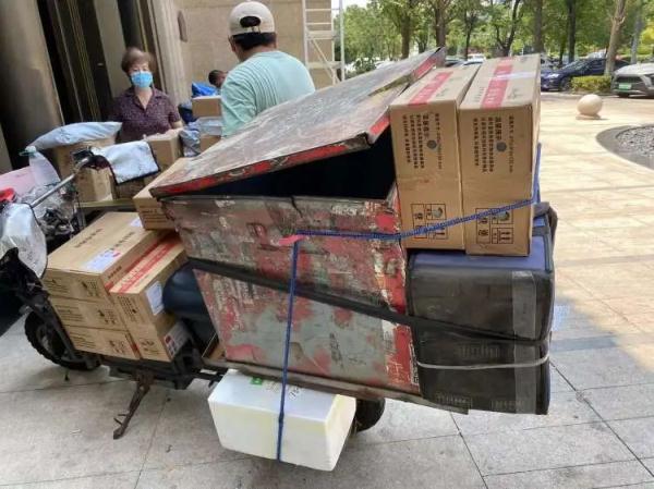 干冰寄快递能撑几天，干冰寄冰淇淋能撑几天（高温天买来的冰淇淋化了）