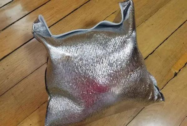 干冰寄快递能撑几天，干冰寄冰淇淋能撑几天（高温天买来的冰淇淋化了）