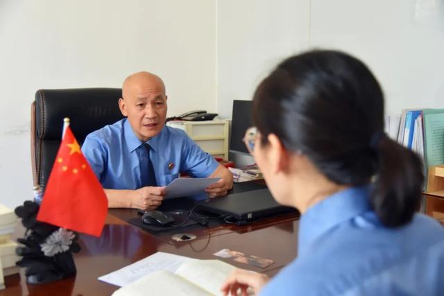 中国海军陆战队之歌，海军陆战队之歌原唱（湖南省检察机关军转干部的“八一”底色）