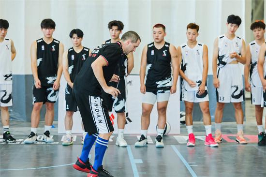 中学生篮球训练方法，初中生篮球队训练方法（中学生篮球训练营杭州开营）