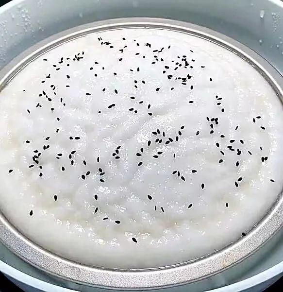 发糕的做法，发糕的做法大全集（夏天做弹糯松软的大米发糕）