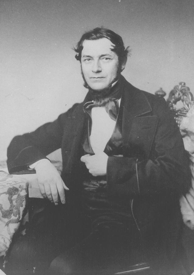 元素周期表的主要发现者，元素周期表的主要发现者是谁（为什么门捷列夫会成为元素周期表故事中的主角）