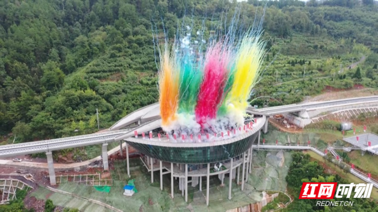 怎么去凤凰古城(十一湖南自驾游旅游推荐)