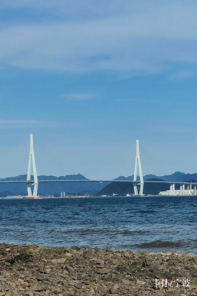 海边放松心情的句子，藏着蔚蓝大海和20°C的清凉夏日哦