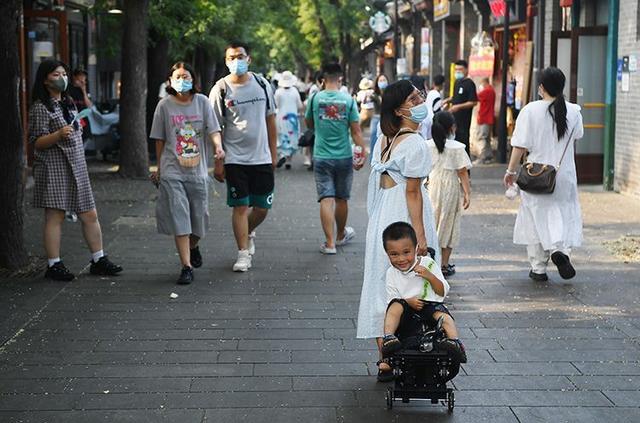 南锣鼓巷有什么好玩的，北京南锣鼓巷游玩攻略（南锣鼓巷迎来暑期游高峰）