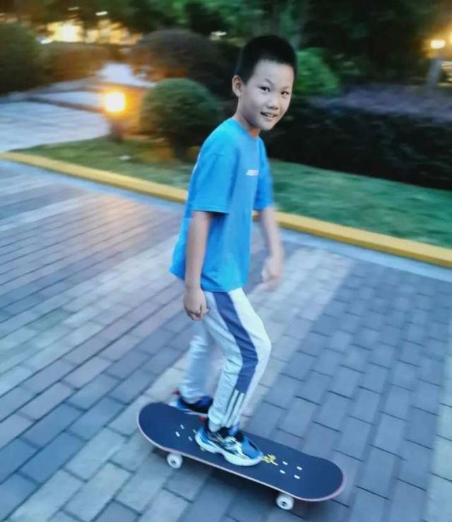 课外活动有哪些项目，语文课外活动有哪些项目（学生活小窍门……夏衍小学、夏衍二小暑期主题活动丰富多彩）