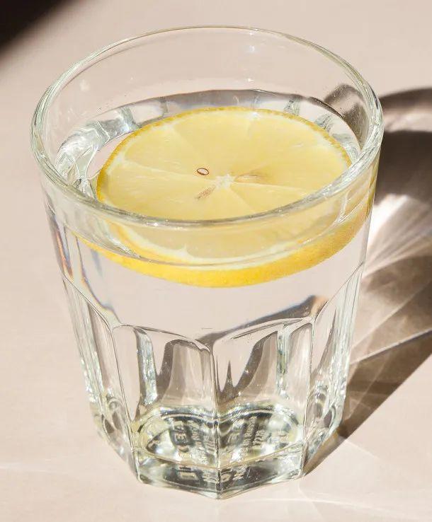一杯柠檬水真实图片