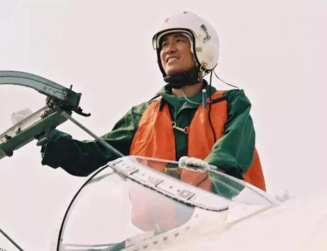 58年属什么今年多大，1958年属啥多少岁（生肖属狗的年份狗属相年份表）