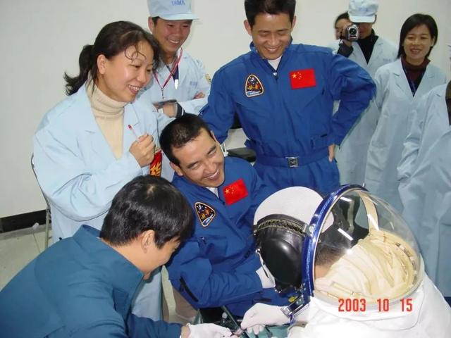 58年属什么今年多大，1958年属啥多少岁（生肖属狗的年份狗属相年份表）