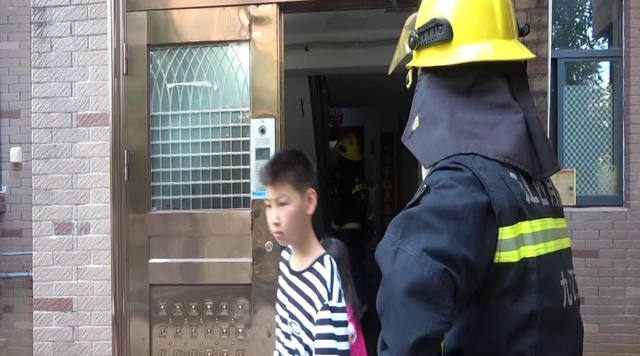 煤气泄漏什么味道，煤气什么味道是什么原因（九江一小区煤气罐泄漏）