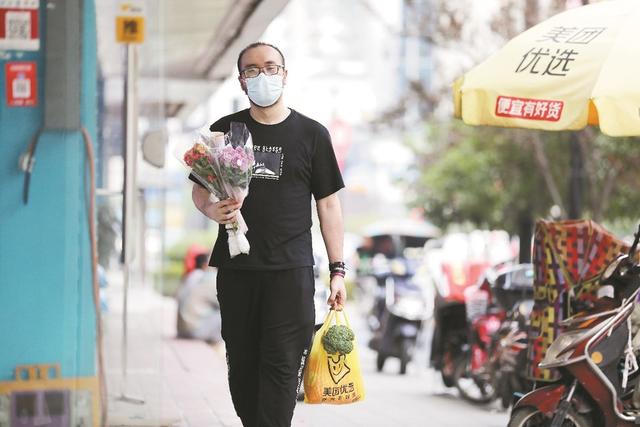 怎么给异地的人订外卖，怎么给异地的人订外卖留言（七夕广深异地爱人外卖传情）