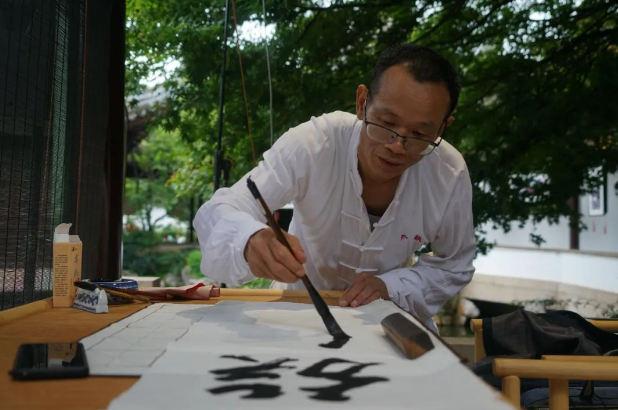 飞雪玉花歌词，飞雪玉花原唱（溯千载华章——助力艺术普及）