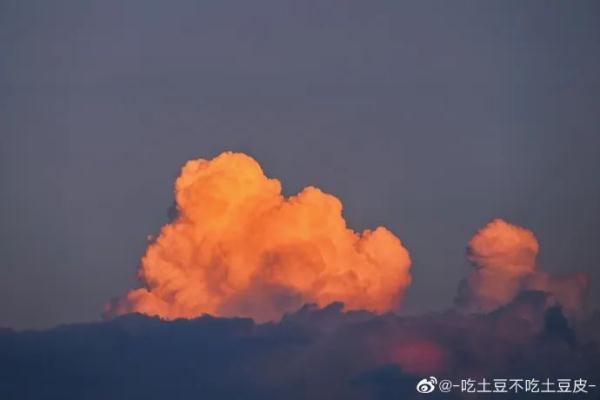 天空白云，天空白云的图片（长沙天空惊现漫画云）