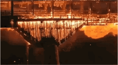 上面三个火下面一个木怎么读，三个火一个木念什么（全国现存最长木拱廊桥起火）