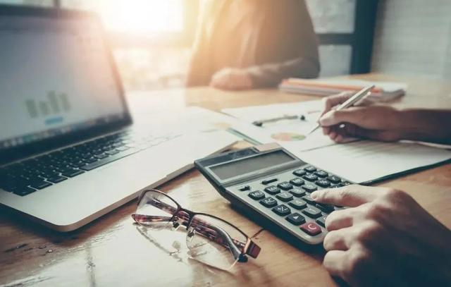 a股一共有多少只股票,a股股票数量（A股市场规模实现跨越式发展）