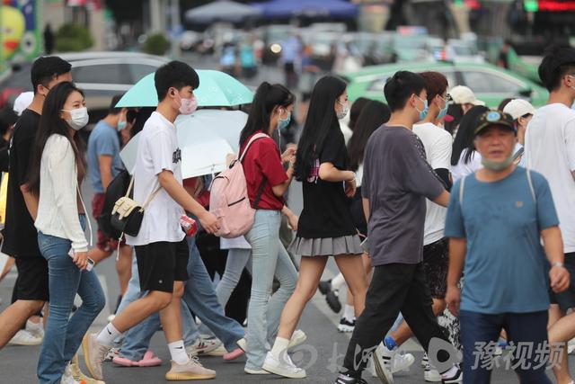 特色烧烤，烧烤模式下的郑州街景（特色烧烤店名）
