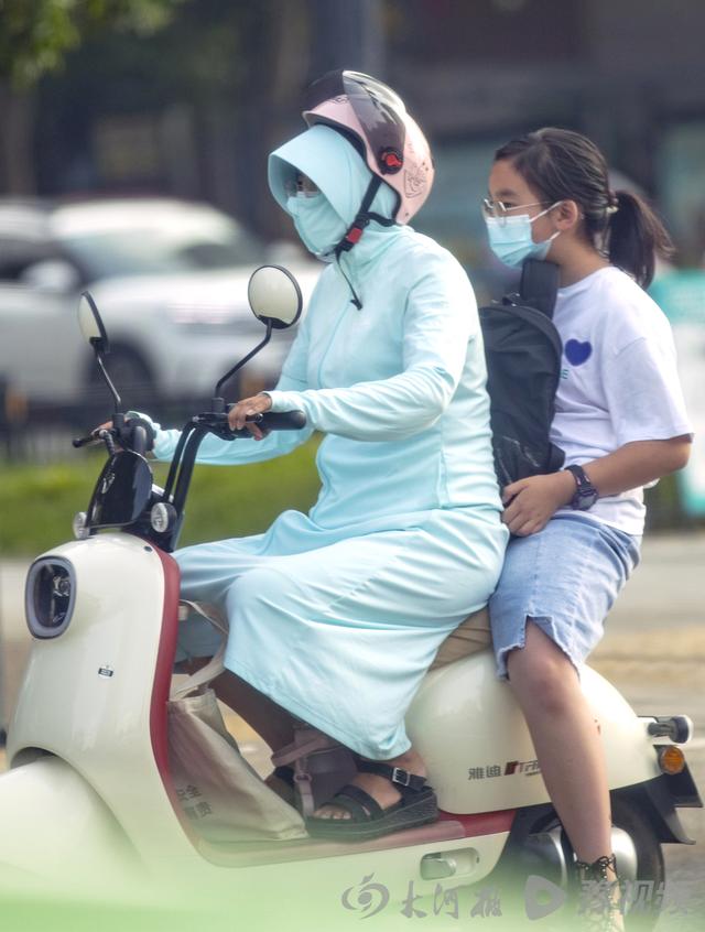 特色烧烤，烧烤模式下的郑州街景（特色烧烤店名）