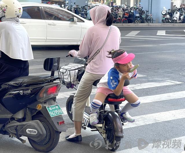 特色烧烤，烧烤模式下的郑州街景（特色烧烤店名）