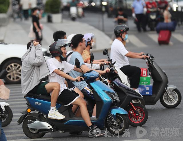 特色烧烤，烧烤模式下的郑州街景（特色烧烤店名）