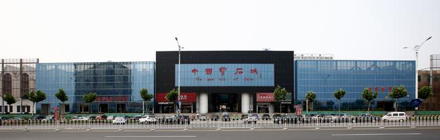 全国最大的工艺品批发市场，郑州哪有专业的工艺品批发市场（全国最大的蓝宝石加工交易中心）