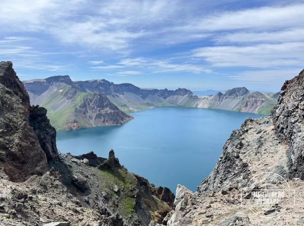 长白山旅游详细介绍，高铁、航班、自驾