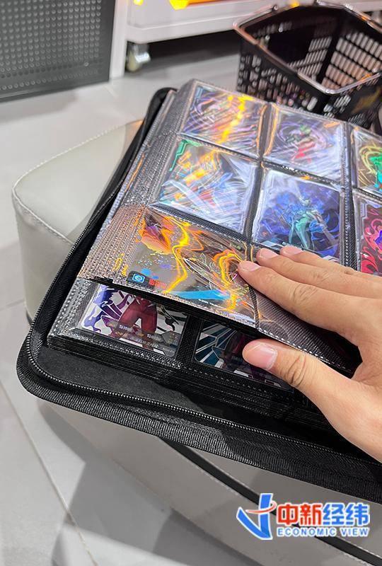 什么是花卡，什么是花卡宝藏卡（有家长称“花200万抽卡还没集齐”）