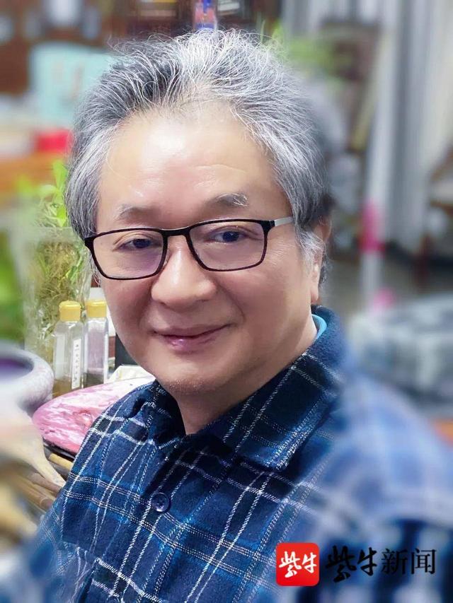 梅花怎么画简单又好看 手把手一步步画出漂亮梅花，梅花怎么画简单又好看（陆越子水墨课堂教你画梅花）