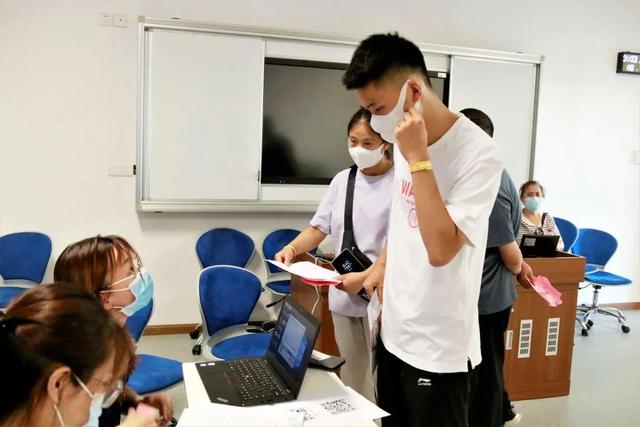 广东以色列理工，广东以色列理工学院（广东以色列理工学院这样上）