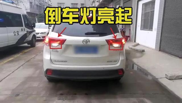 科目二考试下雨的好处，下雨天能练车科目二吗（雨天行车如何正确使用车灯）