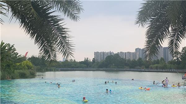 成都欢乐谷水上乐园，成都欢乐谷水世界（这份“公园玩水指南”请查收）