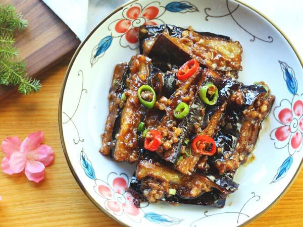 昆仑有紫瓜，夏季开胃全靠它，昆仑紫瓜怎么煮（袁念琪：上海人的茄子菜）