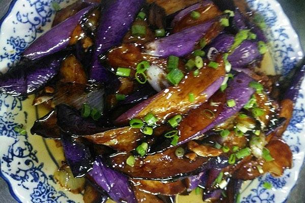 昆仑有紫瓜，夏季开胃全靠它，昆仑紫瓜怎么煮（袁念琪：上海人的茄子菜）