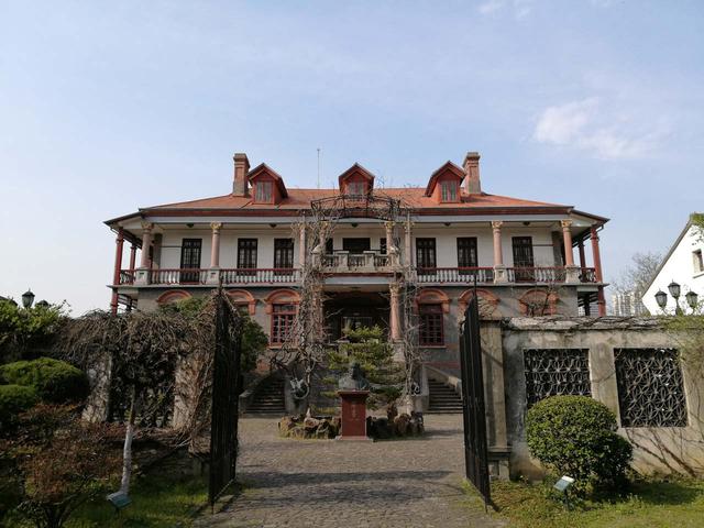 张謇生平简介，化蛹成蝶：张謇和他的南通