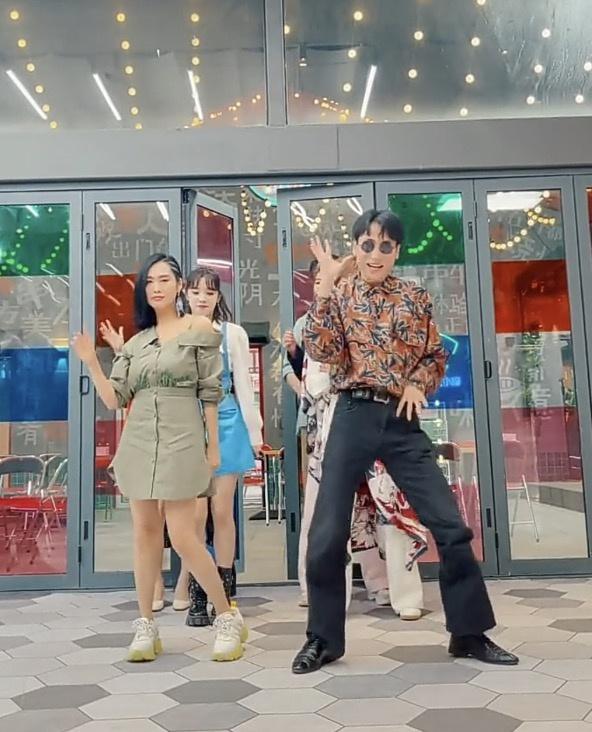 男孩适合学什么舞蹈，男生学什么舞蹈最实用（00后男生跳港风disco走红）