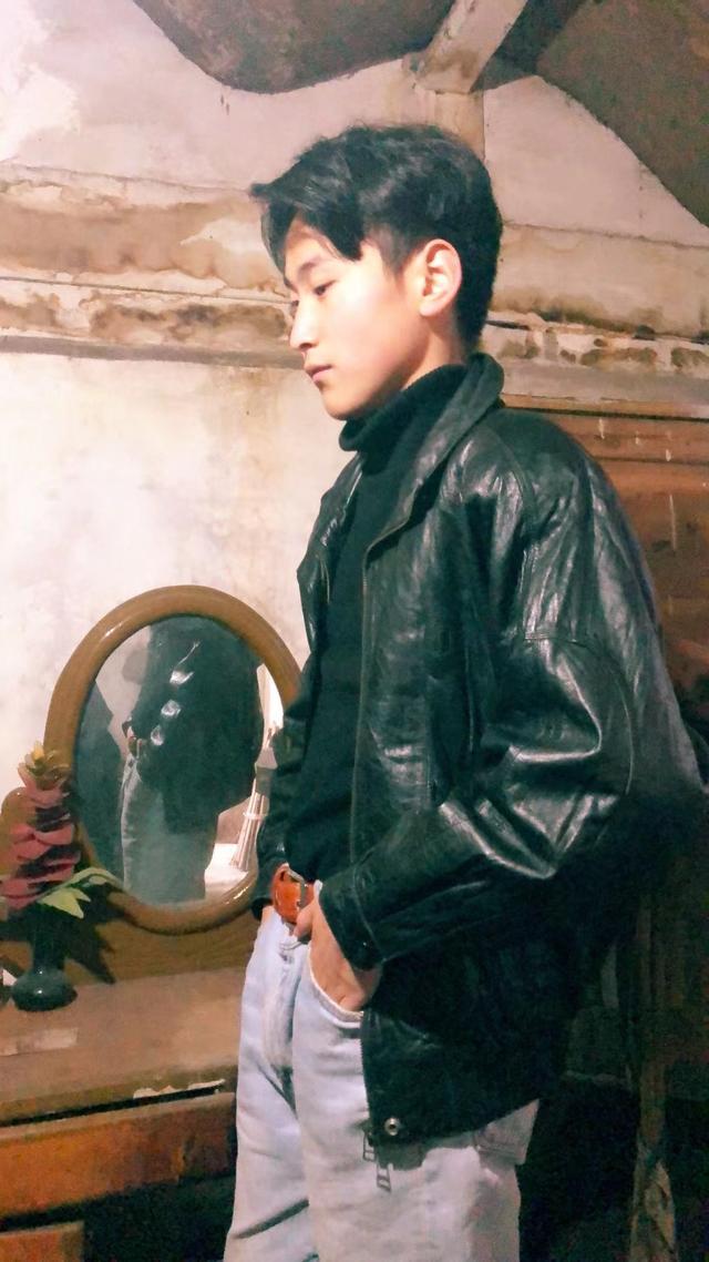 男孩适合学什么舞蹈，男生学什么舞蹈最实用（00后男生跳港风disco走红）