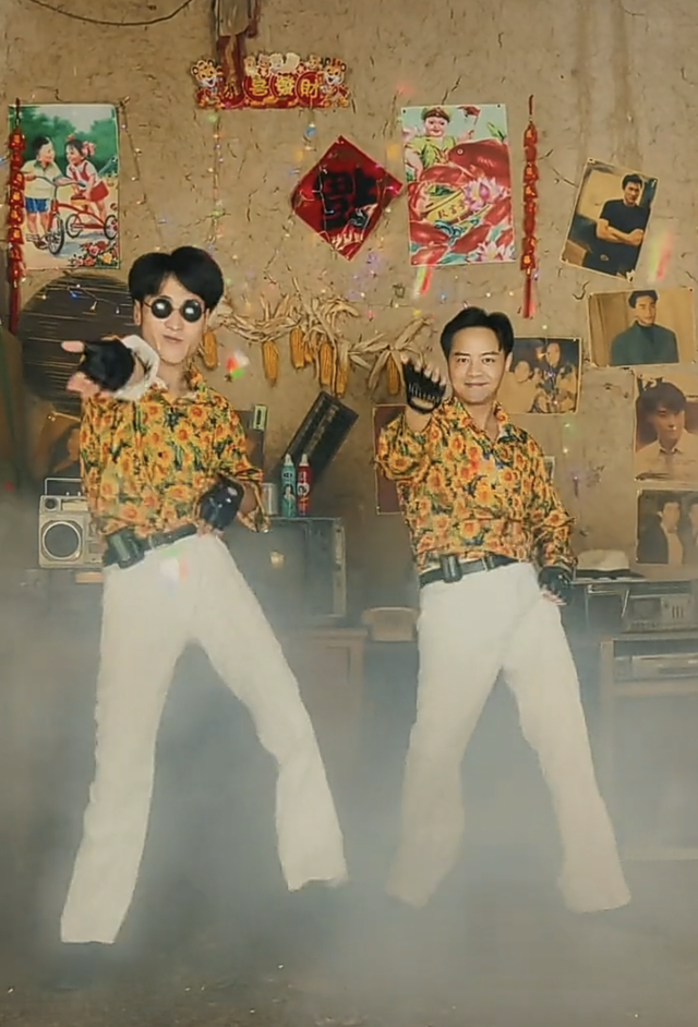 男孩适合学什么舞蹈，男生学什么舞蹈最实用（00后男生跳港风disco走红）