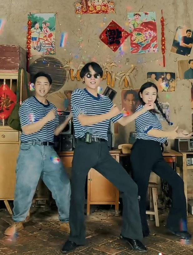 男孩适合学什么舞蹈，男生学什么舞蹈最实用（00后男生跳港风disco走红）