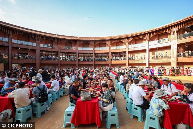 毕节市在哪个省，毕节市是哪个市（贵州毕节：多彩民俗游）