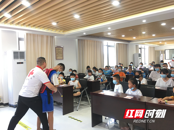 曾子涵，青少年化身“小小急救侠”