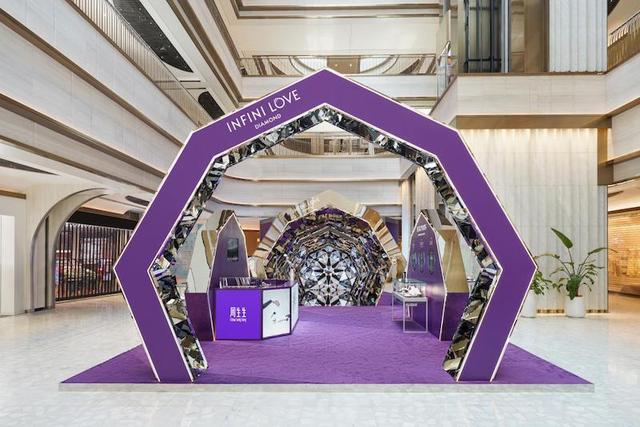 爱情珠宝演员表，爱情珠宝演员表配音（当珠宝遇上年轻化浪潮）