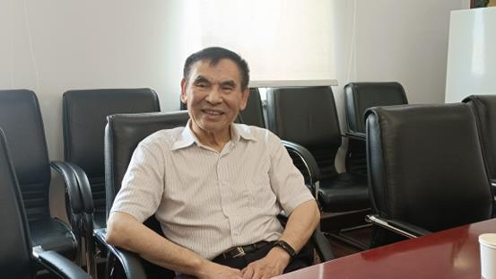 眼泪是怎么形成的，哭是怎么产生的（师徒两代致力解决重症干眼症难题）